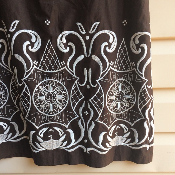 Ann Taylor LOFT Brown With White Embroidery Skirt - Picture 2 of 8